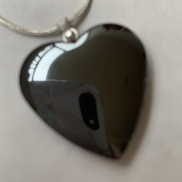 Sterling silver  22 inch chain with hematite heart - Picture 2 of 2